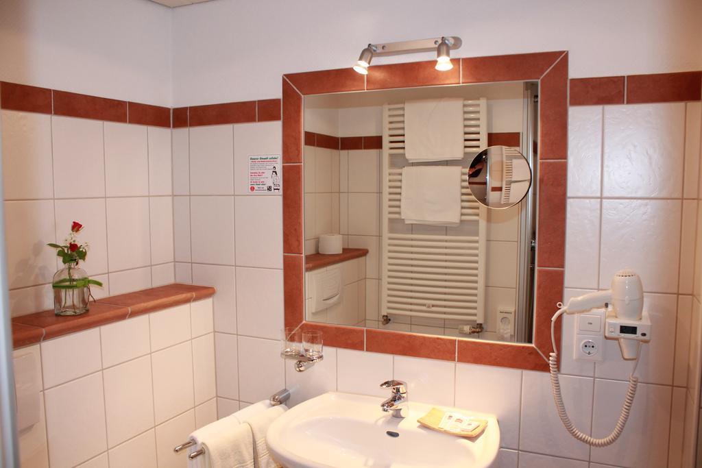 Wuellner'S Landgasthof Schmallenberg Bagian luar foto